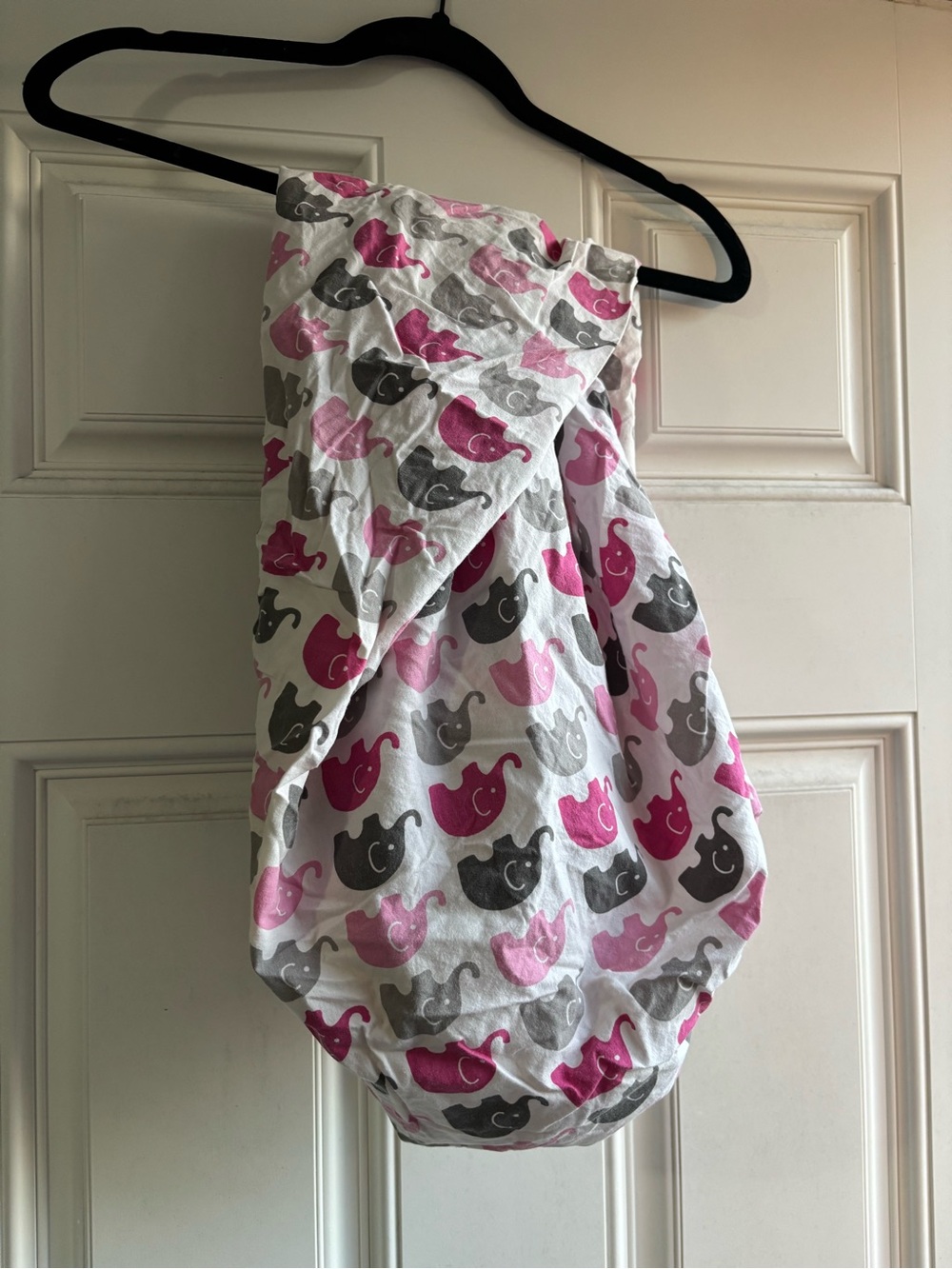 Soft Elephant Print Baby crib sheet - Pink & Gray